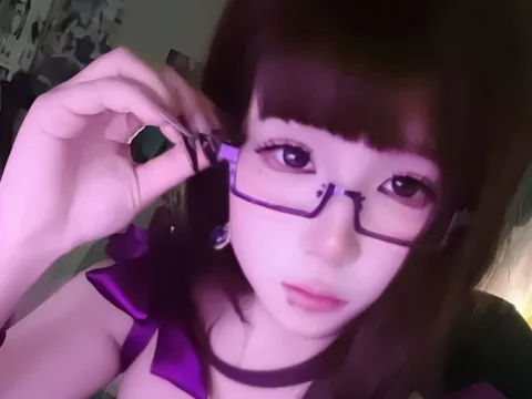 adult webcam model AngelaKiki